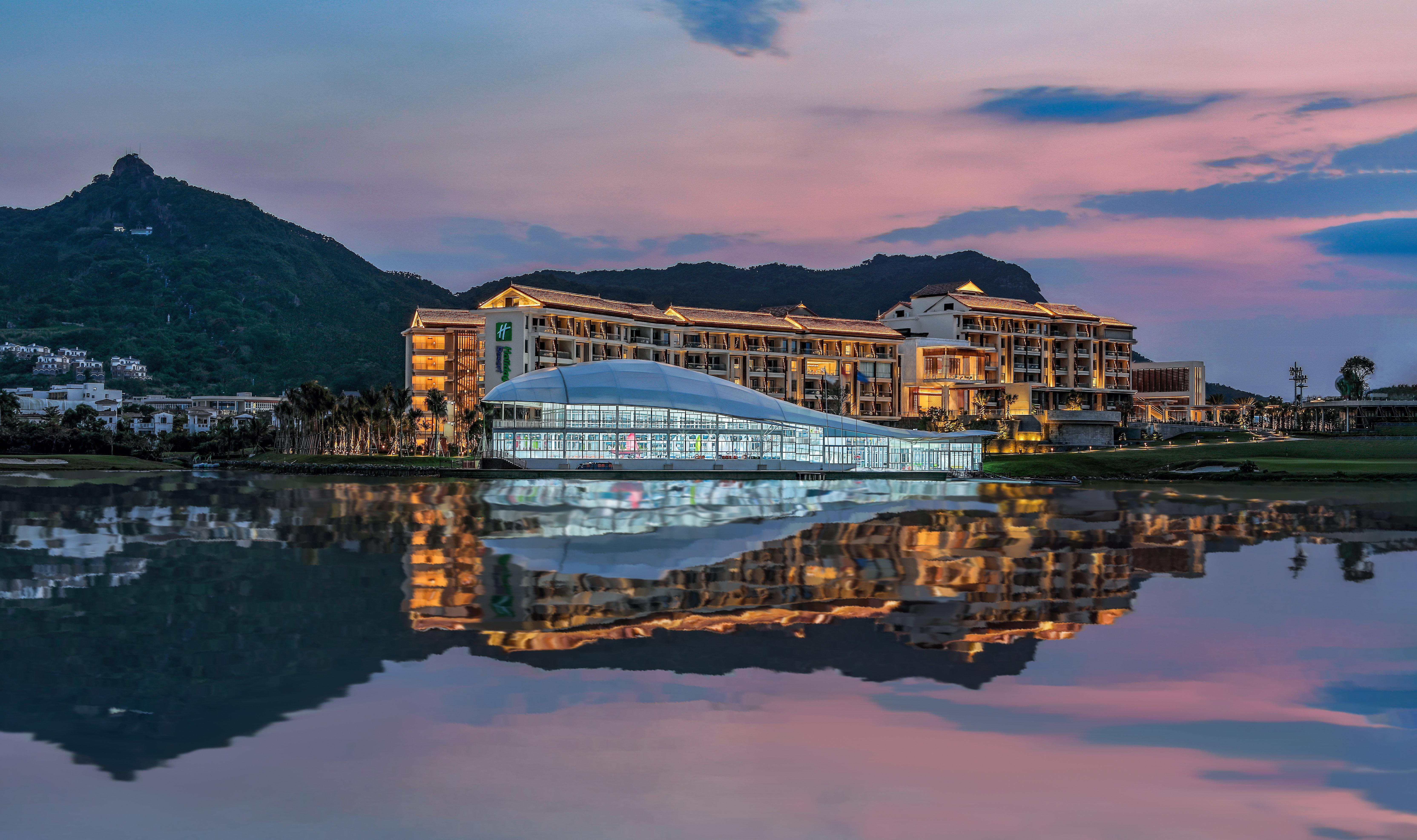 Holiday Inn Resort Qionghai Guantang, An Ihg Hotel Exterior photo